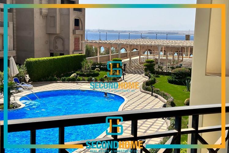 A luxurious 2 bedrooms apartment with  sea view & poo view for sale in Sahl Hasheesh.